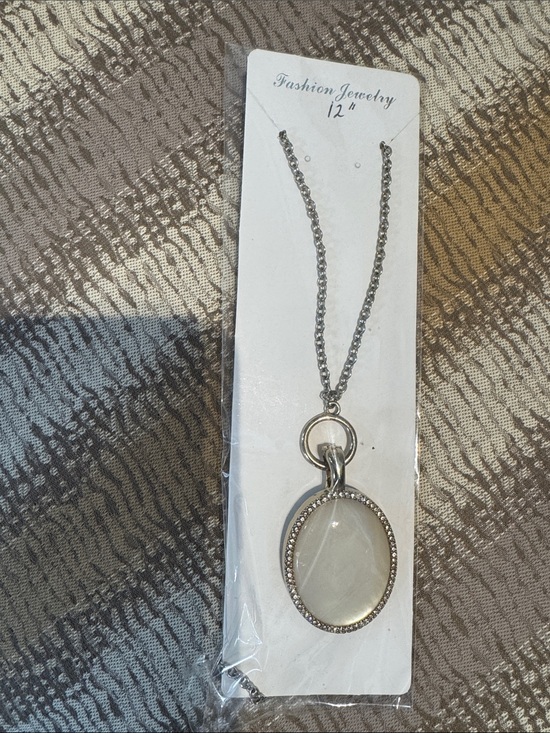 Fashion Jewelry Jewelry - Fashion Jewelry Silver White Oval Stone Pendant Necklace